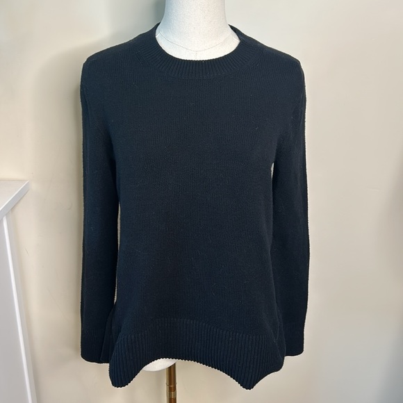 Banana Republic Black Crew Sweater Small - Picture 7 of 7